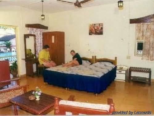 Dona Alcina Resorts Candolim Exteriör bild