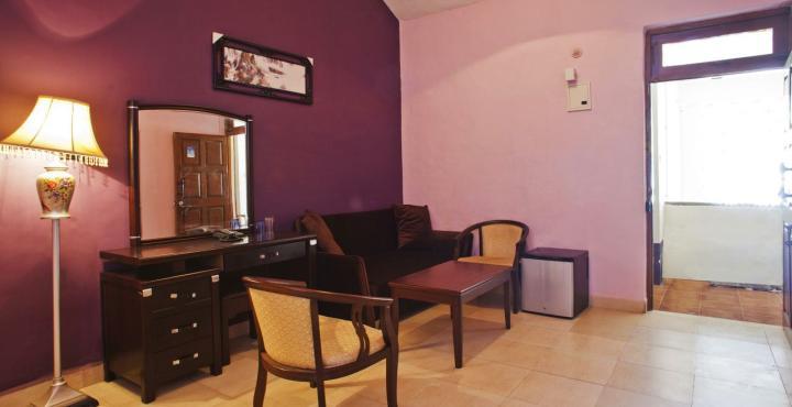 Dona Alcina Resorts Candolim Exteriör bild