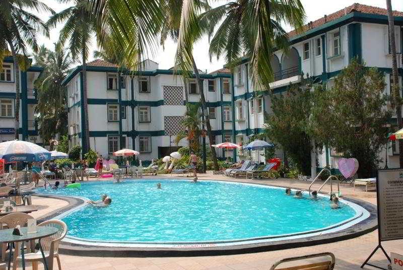 Dona Alcina Resorts Candolim Exteriör bild