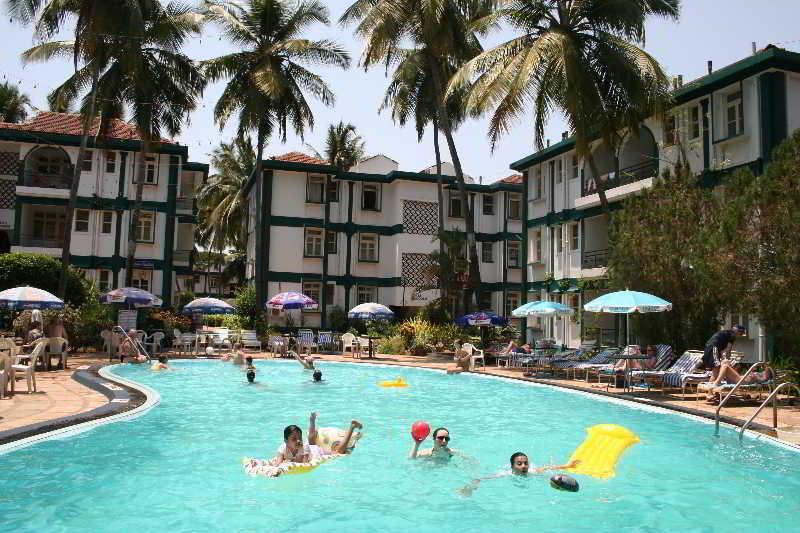 Dona Alcina Resorts Candolim Exteriör bild